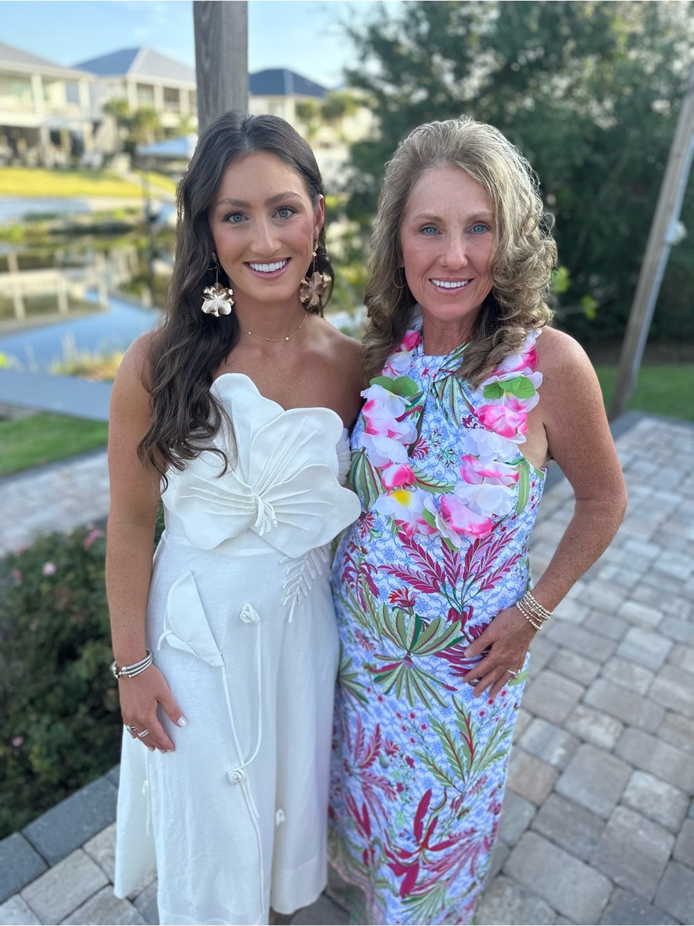 FARM Rio Ivory Floral Appliqué Midi Dress - Picture 2 of 2